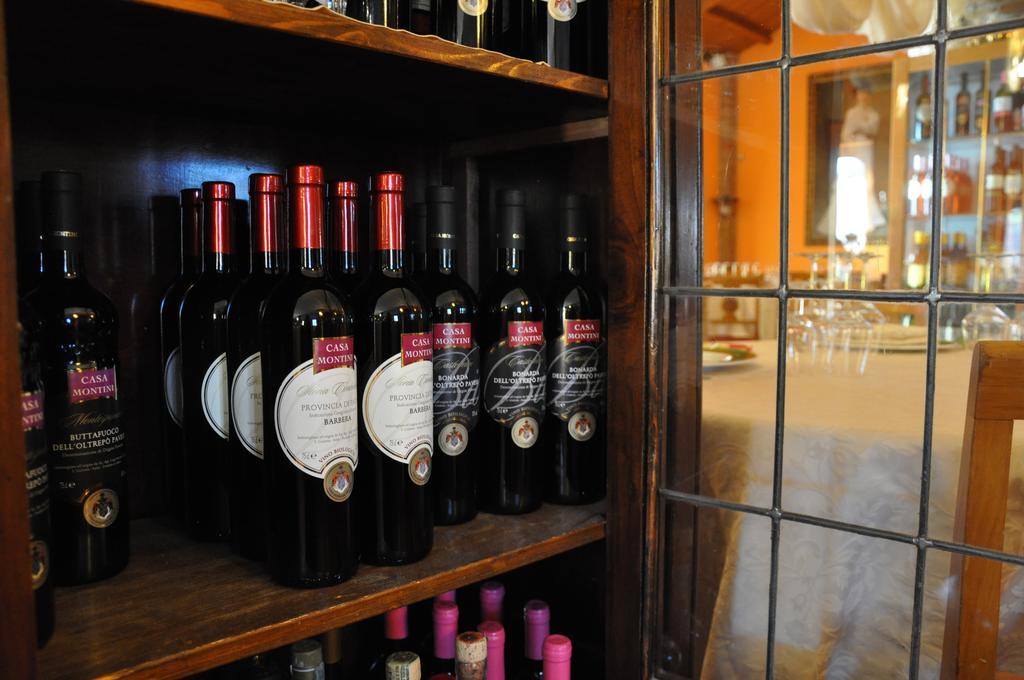 הוילה Santa Giuletta Agriturismo Corte Montini מראה חיצוני תמונה