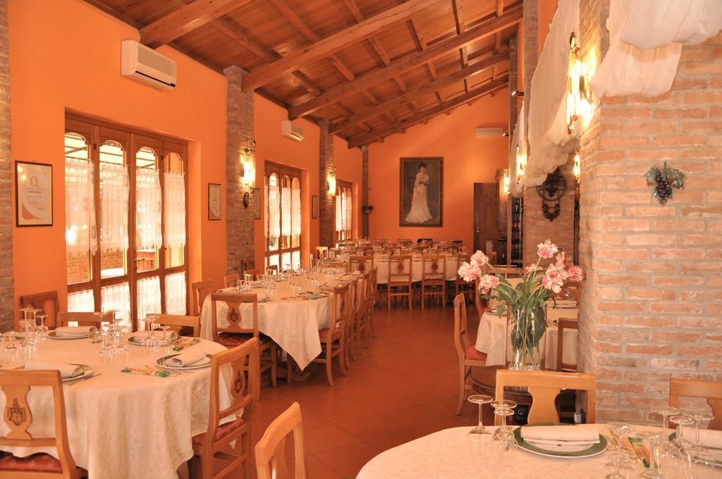 הוילה Santa Giuletta Agriturismo Corte Montini מראה חיצוני תמונה