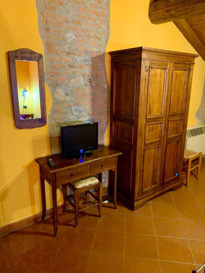 הוילה Santa Giuletta Agriturismo Corte Montini מראה חיצוני תמונה