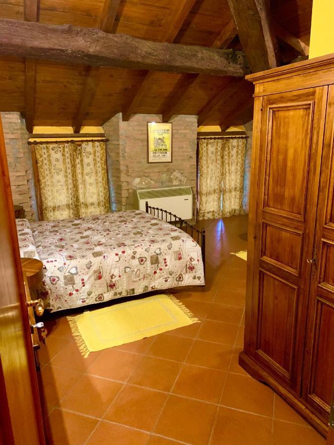 הוילה Santa Giuletta Agriturismo Corte Montini מראה חיצוני תמונה
